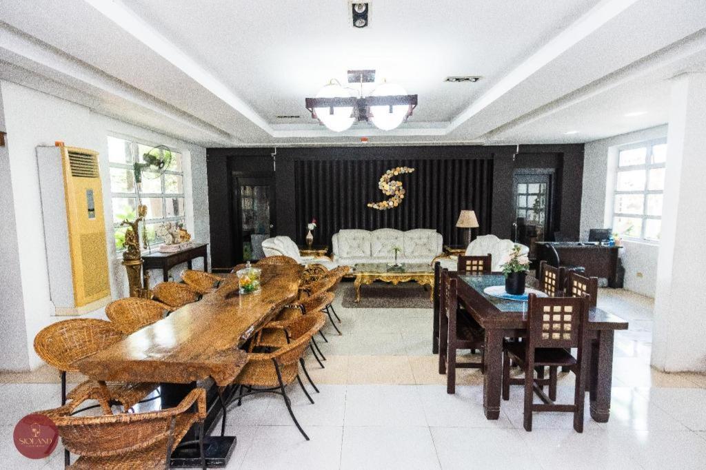 Quezon Premier Hotel - Candelaria Candelaria  Exteriér fotografie