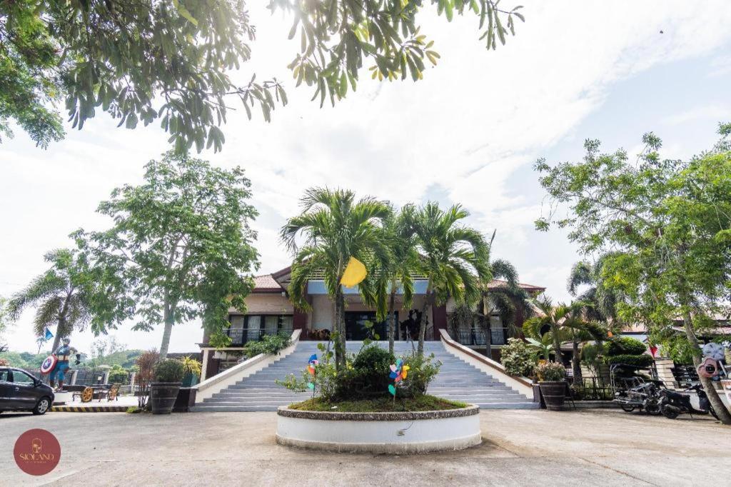 Quezon Premier Hotel - Candelaria Candelaria  Exteriér fotografie