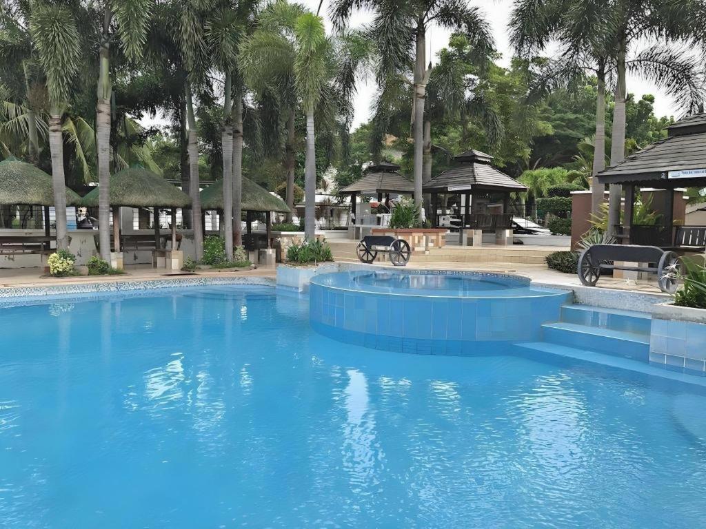 Quezon Premier Hotel - Candelaria Candelaria  Exteriér fotografie