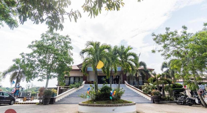 Quezon Premier Hotel - Candelaria Candelaria  Exteriér fotografie