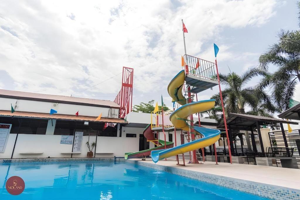 Quezon Premier Hotel - Candelaria Candelaria  Exteriér fotografie