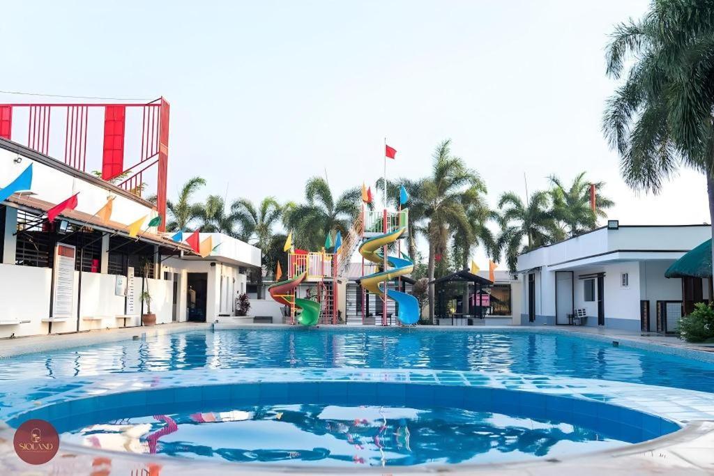 Quezon Premier Hotel - Candelaria Candelaria  Exteriér fotografie